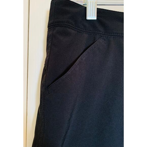 The North Face skirt size 8 in black - Picture 8 of 10